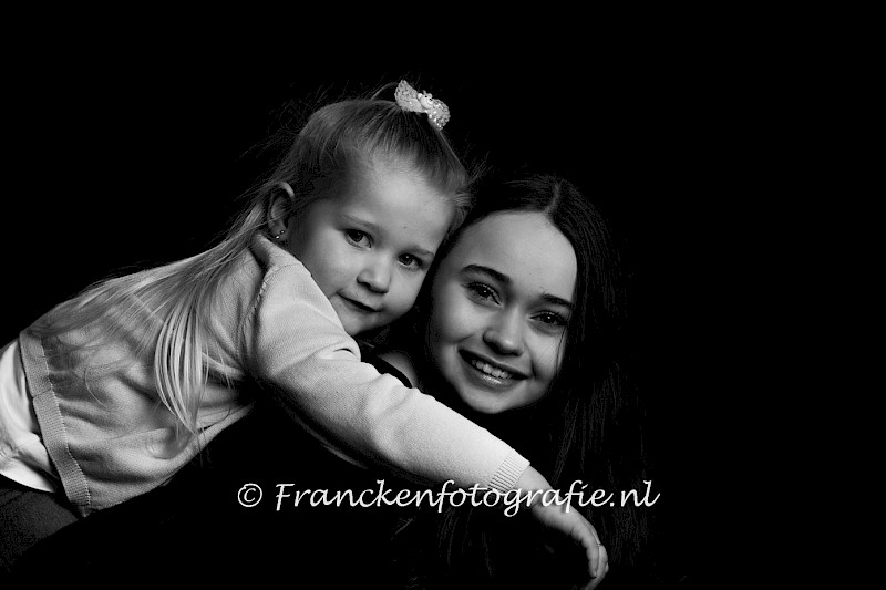 portfolioImg