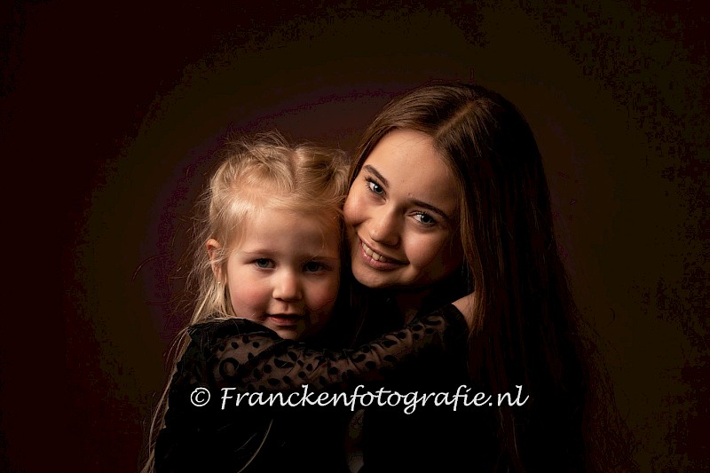 portfolioImg